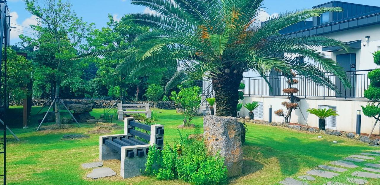 Jeju Abientot Villa Seogwipo Exteriör bild